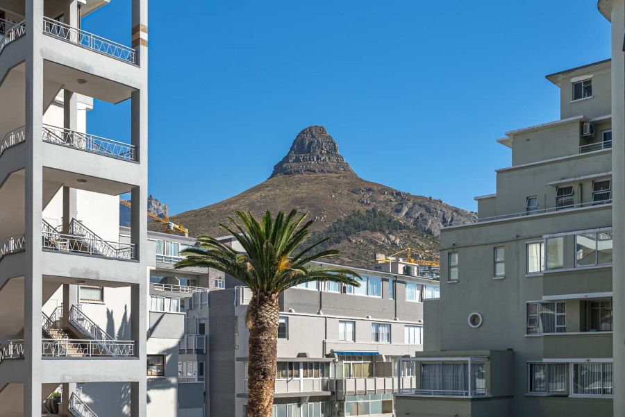 To Let 2 Bedroom Property for Rent in Sea Point Western Cape